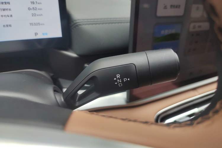 Used Geely Galaxy A7 2025 Model EM-i 150km Exploration+ Edition Gear Lever
