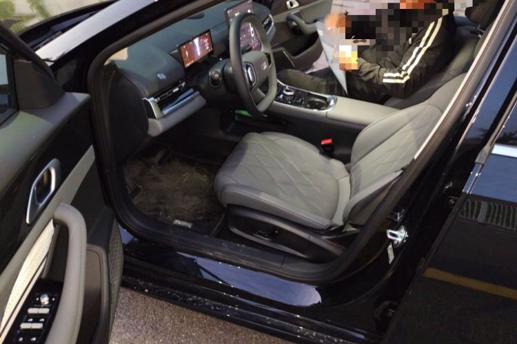 Used Geely Galaxy A7 2025 Model EM-i 150km Exploration+ Edition Interior 3