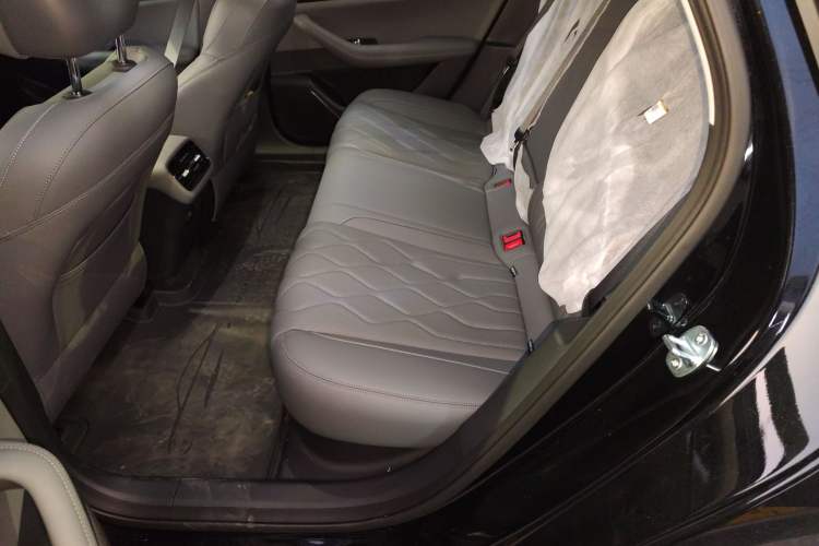 Used Geely Galaxy A7 2025 Model EM-i 150km Exploration+ Edition Interior 4