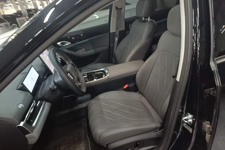 Used Geely Galaxy A7 2025 Model EM-i 150km Starship Edition Left Front Seat