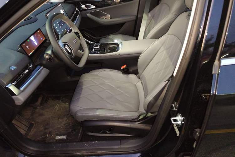 Used Geely Galaxy A7 2025 Model EM-i 150km Exploration+ Edition Left Front Seat