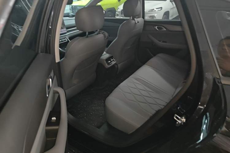Used Geely Galaxy A7 2025 Model EM-i 70km Luxury Edition Left Rear Seat