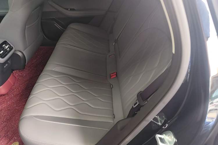 Used Geely Galaxy A7 2025 Model EM-i 150km Prestige Edition Left Rear Seat