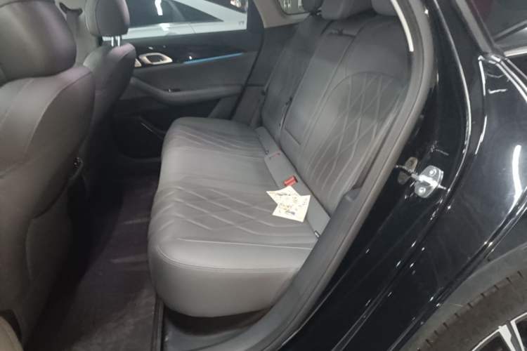 Used Geely Galaxy A7 2025 Model EM-i 150km Starship Edition Left Rear Seat