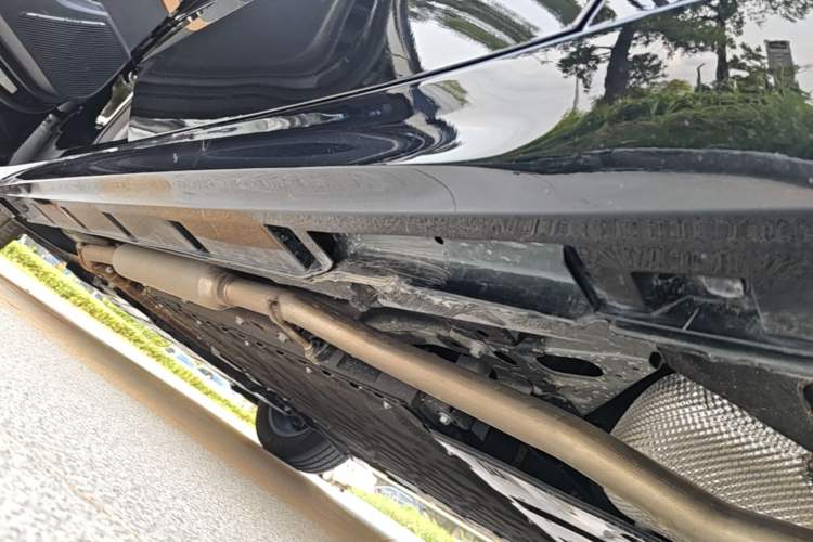 Used Geely Galaxy A7 2025 Model EM-i 150km Prestige Edition Left Side Sill