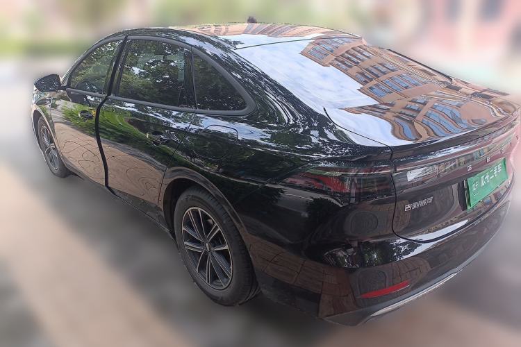 Used Geely Galaxy A7 2025 Model EM-i 70km Luxury Edition Rear Left 45 Deg