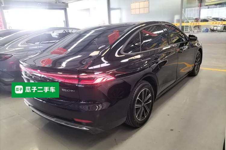 Used Geely Galaxy A7 2025 Model EM-i 70km Luxury Edition Rear Right 45 Deg