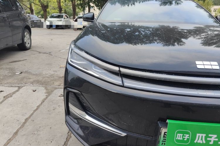 Used Geely Galaxy A7 2025 Model EM-i 150km Starship Edition Right Front Headlight