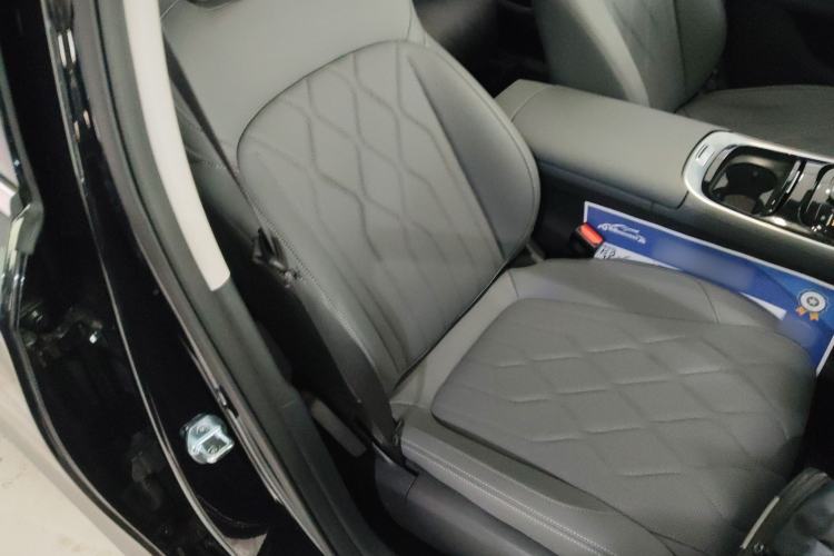 Used Geely Galaxy A7 2025 Model EM-i 150km Prestige Edition Right Front Seat