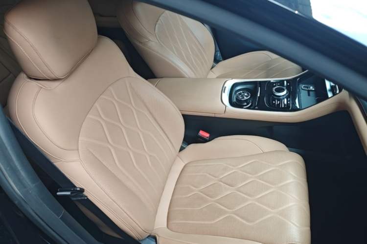 Used Geely Galaxy A7 2025 Model EM-i 150km Starship Edition Right Front Seat