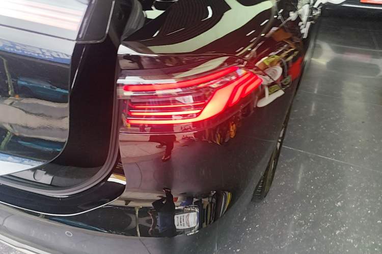 Used Geely Galaxy A7 2025 Model EM-i 150km Prestige Edition Right Rear Taillight