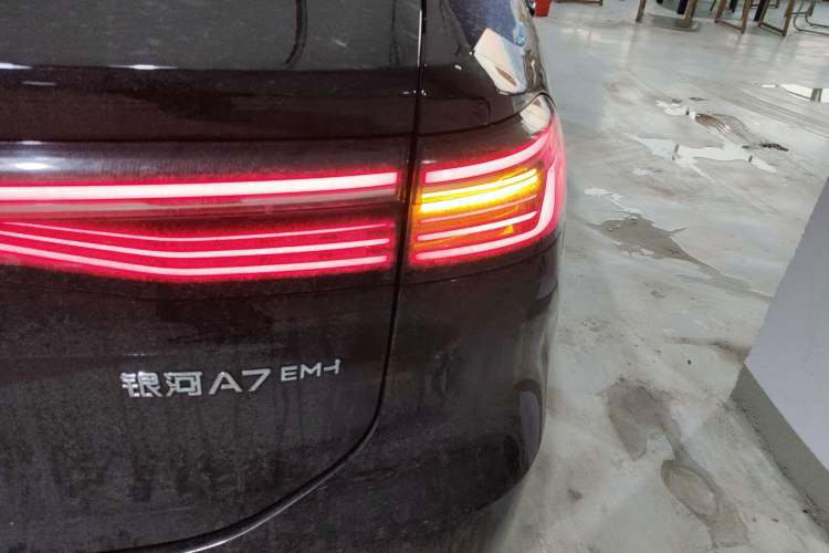Used Geely Galaxy A7 2025 Model EM-i 150km Prestige Edition Right Rear Taillight