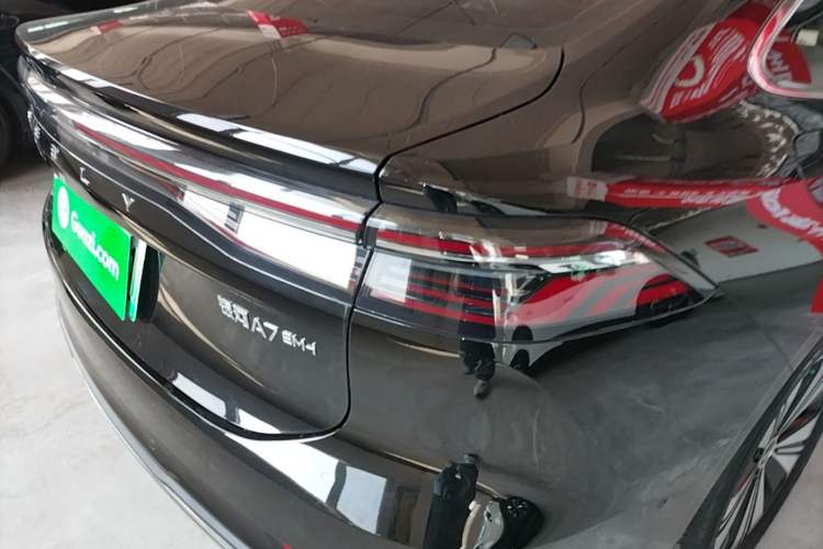 Used Geely Galaxy A7 2025 Model EM-i 150km Exploration+ Edition Right Rear Taillight