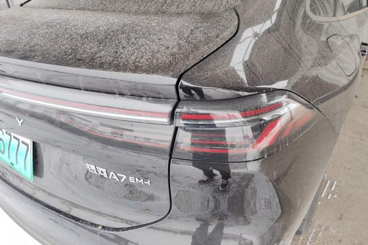 Used Geely Galaxy A7 2025 Model EM-i 70km Luxury Edition Right Rear Taillight