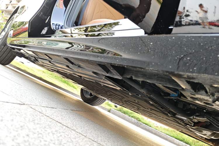 Used Geely Galaxy A7 2025 Model EM-i 150km Prestige Edition Right Side Sill