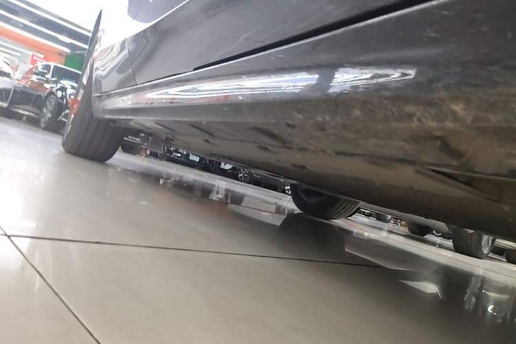 Used Geely Galaxy A7 2025 Model EM-i 150km Exploration+ Edition Right Side Sill