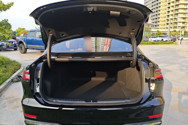 Used Geely Galaxy A7 2025 Model EM-i 150km Prestige Edition Trunk
