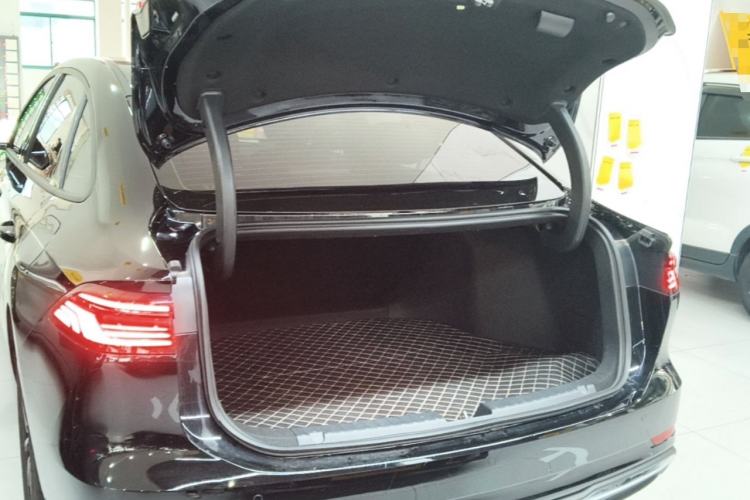 Used Geely Galaxy A7 2025 Model EM-i 70km Luxury Edition Trunk