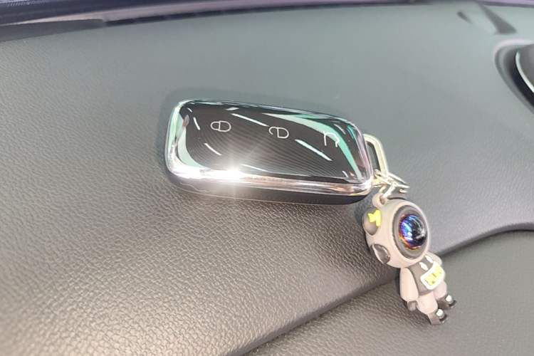 Used Geely Galaxy A7 2025 Model EM-i 150km Prestige Edition Vehicle Key