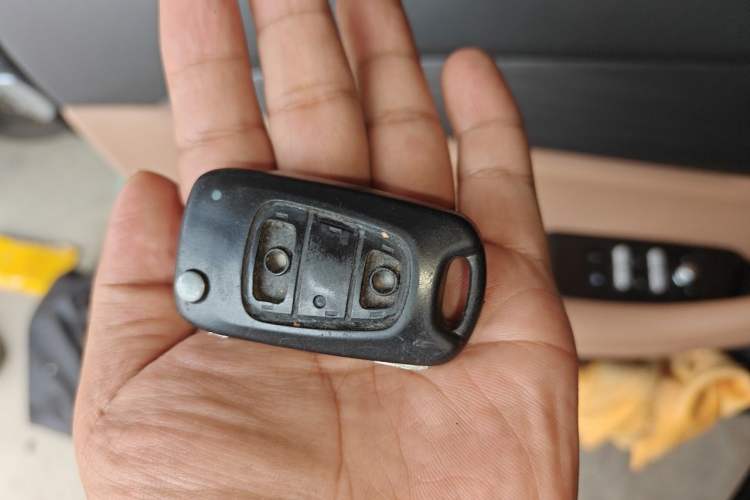 Used Geely Galaxy A7 2025 Model EM-i 70km Luxury Edition Vehicle Key