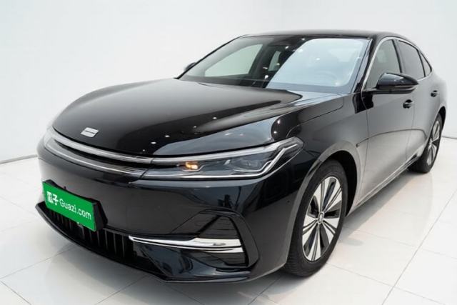 Ojetý Geely Galaxy A7 2025 Model EM-i 150km Exploration+ Edition