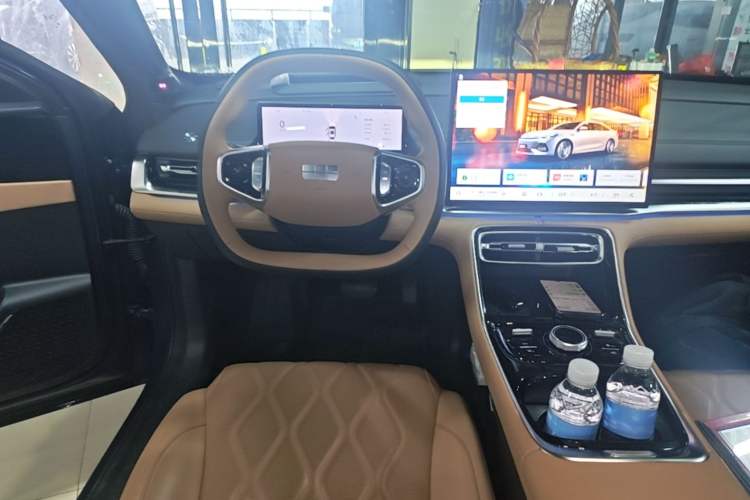 Used Geely Galaxy A7 2025 Model EM-i 150km Starship Edition Audio And AC Panel