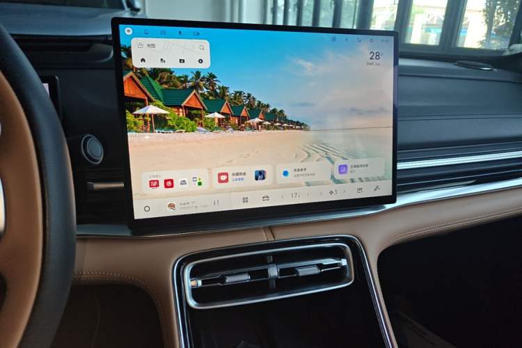 Used Geely Galaxy A7 2025 Model EM-i 150km Starship Edition Audio And AC Panel