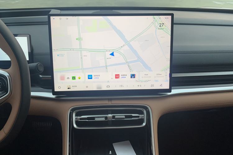 Used Geely Galaxy A7 2025 Model EM-i 150km Starship Edition Audio And AC Panel