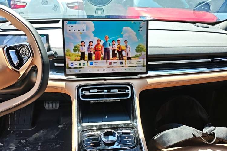 Used Geely Galaxy A7 2025 Model EM-i 150km Starship Edition Audio And AC Panel