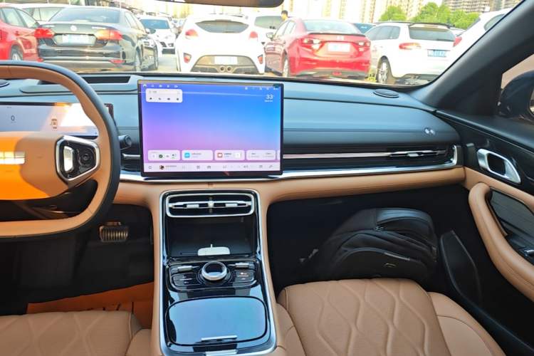 Used Geely Galaxy A7 2025 Model EM-i 150km Starship Edition Audio And AC Panel