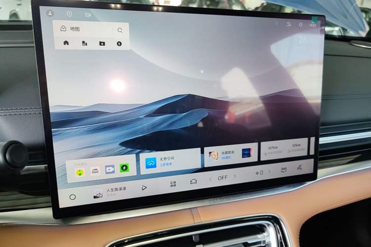 Used Geely Galaxy A7 2025 Model EM-i 150km Starship Edition Audio And AC Panel