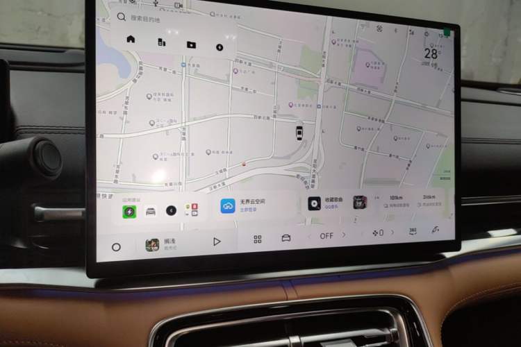 Used Geely Galaxy A7 2025 Model EM-i 150km Starship Edition Audio And AC Panel