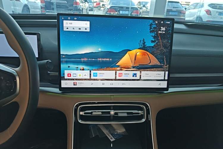 Used Geely Galaxy A7 2025 Model EM-i 150km Starship Edition Audio And AC Panel