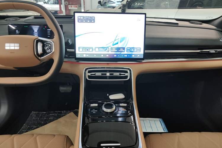 Used Geely Galaxy A7 2025 Model EM-i 150km Starship Edition Audio And AC Panel