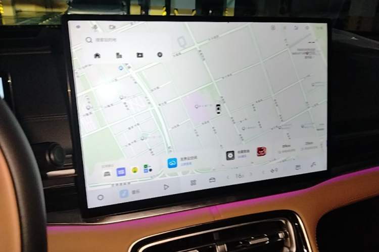 Used Geely Galaxy A7 2025 Model EM-i 150km Starship Edition Audio And AC Panel