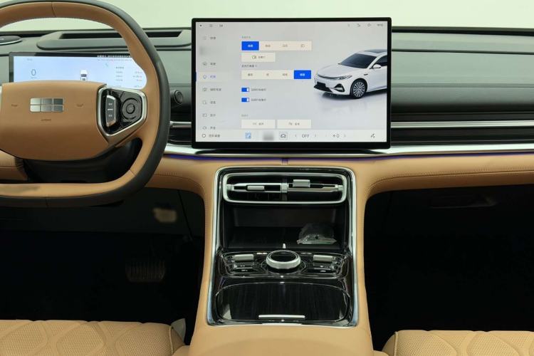 Used Geely Galaxy A7 2025 Model EM-i 150km Starship Edition Audio And AC Panel