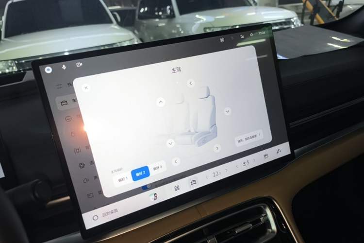Used Geely Galaxy A7 2025 Model EM-i 150km Starship Edition Audio And AC Panel