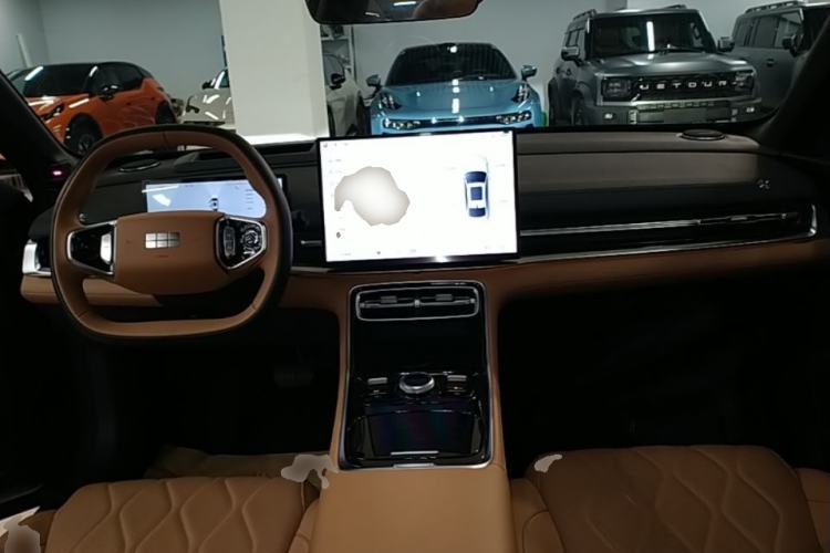 Used Geely Galaxy A7 2025 Model EM-i 150km Starship Edition Center Console