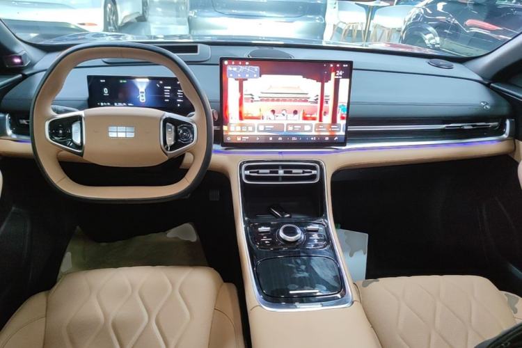 Used Geely Galaxy A7 2025 Model EM-i 150km Starship Edition Center Console