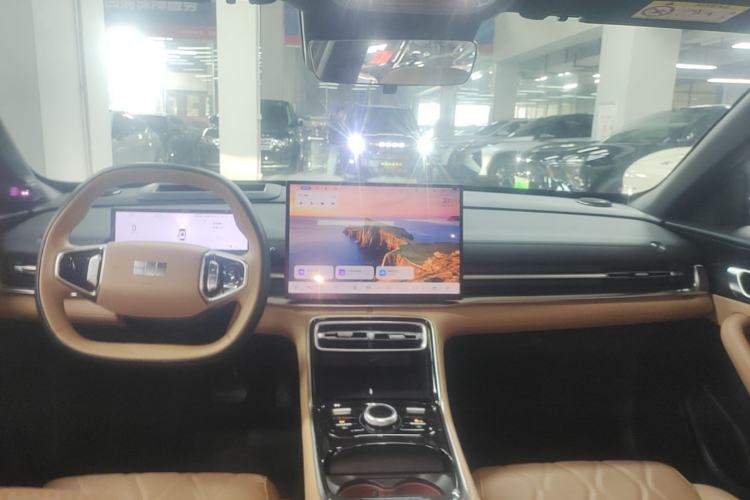 Used Geely Galaxy A7 2025 Model EM-i 150km Starship Edition Center Console