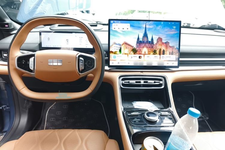 Used Geely Galaxy A7 2025 Model EM-i 150km Starship Edition Center Console