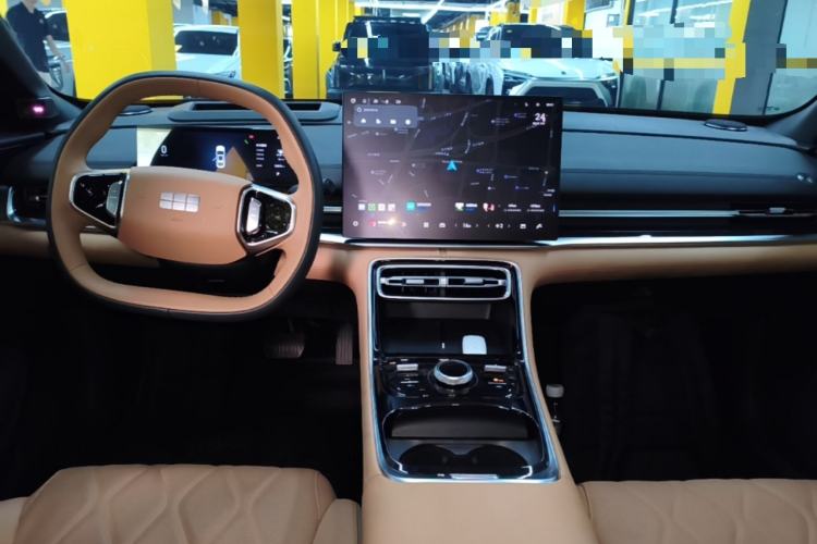 Used Geely Galaxy A7 2025 Model EM-i 150km Starship Edition Center Console