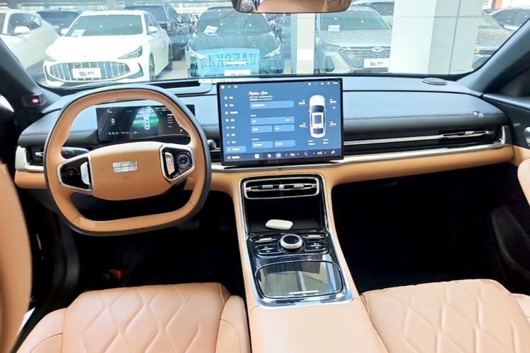 Used Geely Galaxy A7 2025 Model EM-i 150km Starship Edition Center Console