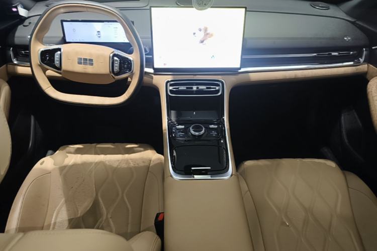 Used Geely Galaxy A7 2025 Model EM-i 150km Starship Edition Center Console