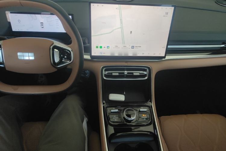 Used Geely Galaxy A7 2025 Model EM-i 150km Starship Edition Center Console