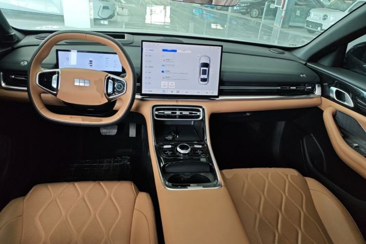 Used Geely Galaxy A7 2025 Model EM-i 150km Starship Edition Center Console