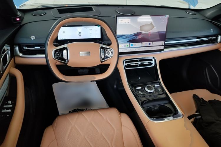 Used Geely Galaxy A7 2025 Model EM-i 150km Starship Edition Center Console
