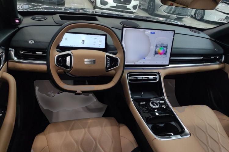 Used Geely Galaxy A7 2025 Model EM-i 150km Starship Edition Center Console