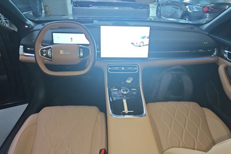 Used Geely Galaxy A7 2025 Model EM-i 150km Starship Edition Center Console