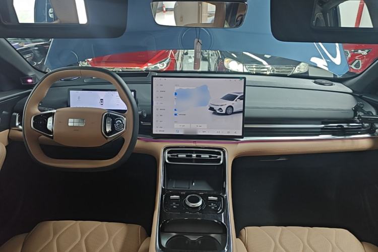Used Geely Galaxy A7 2025 Model EM-i 150km Starship Edition Center Console